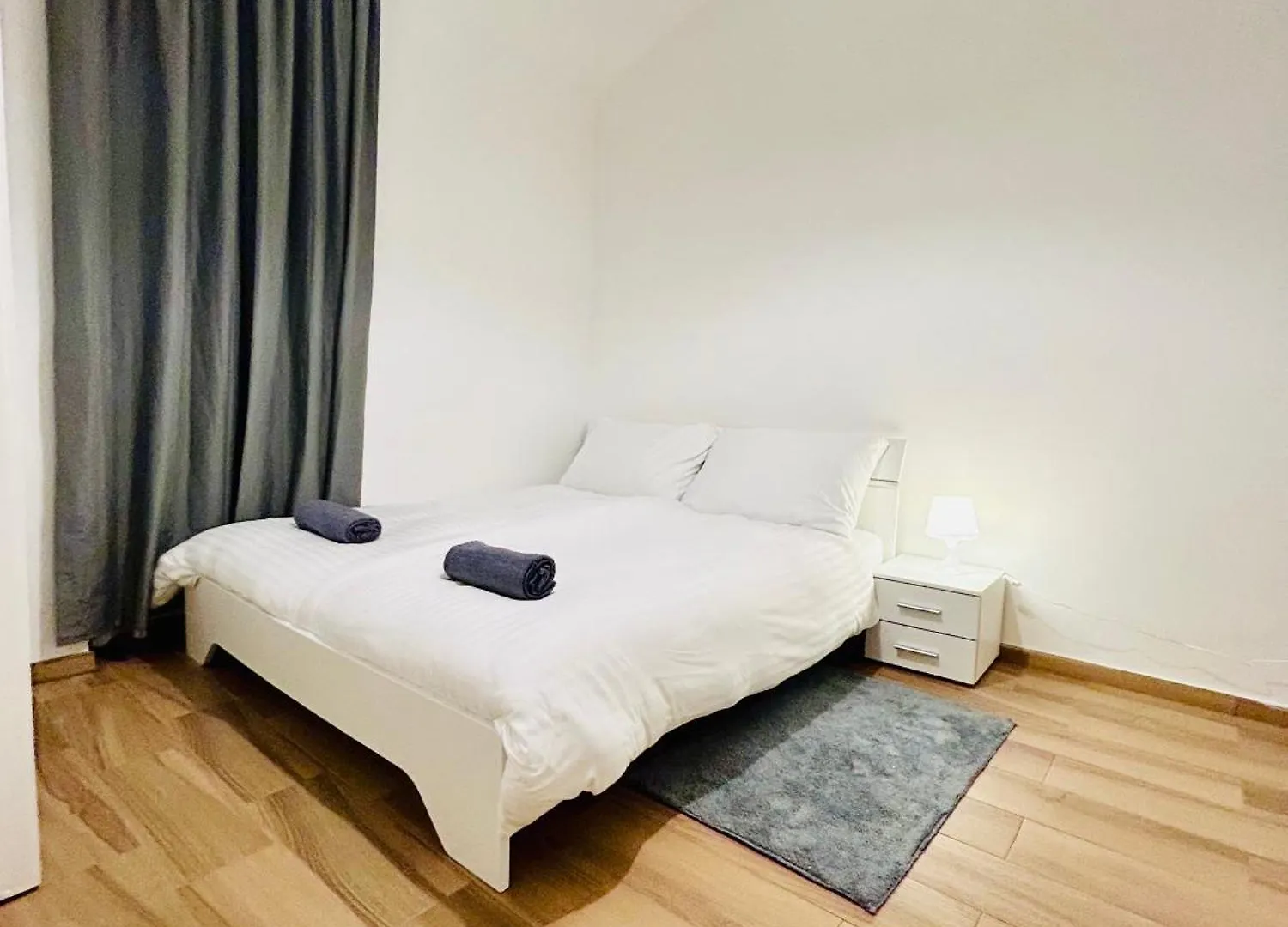 Апартаменты Cozy Design Homestay Right Next To Wenceslas Square Прага Чехия