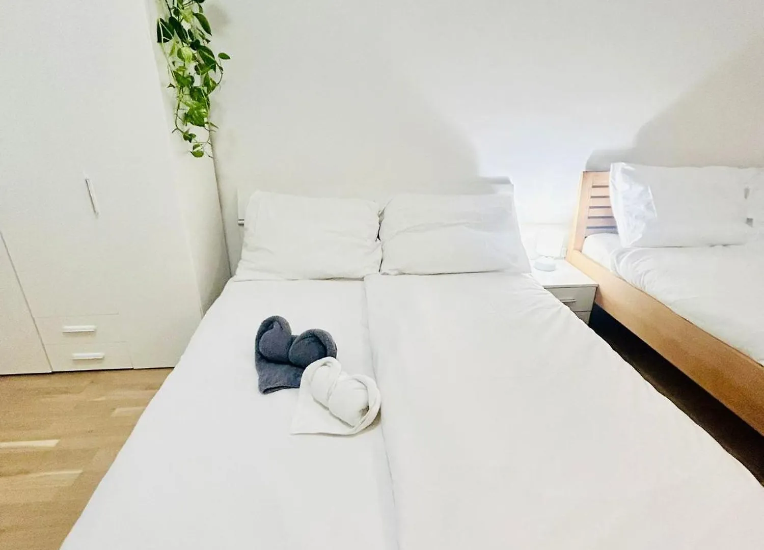 Апартаменты Cozy Design Homestay Right Next To Wenceslas Square Прага
